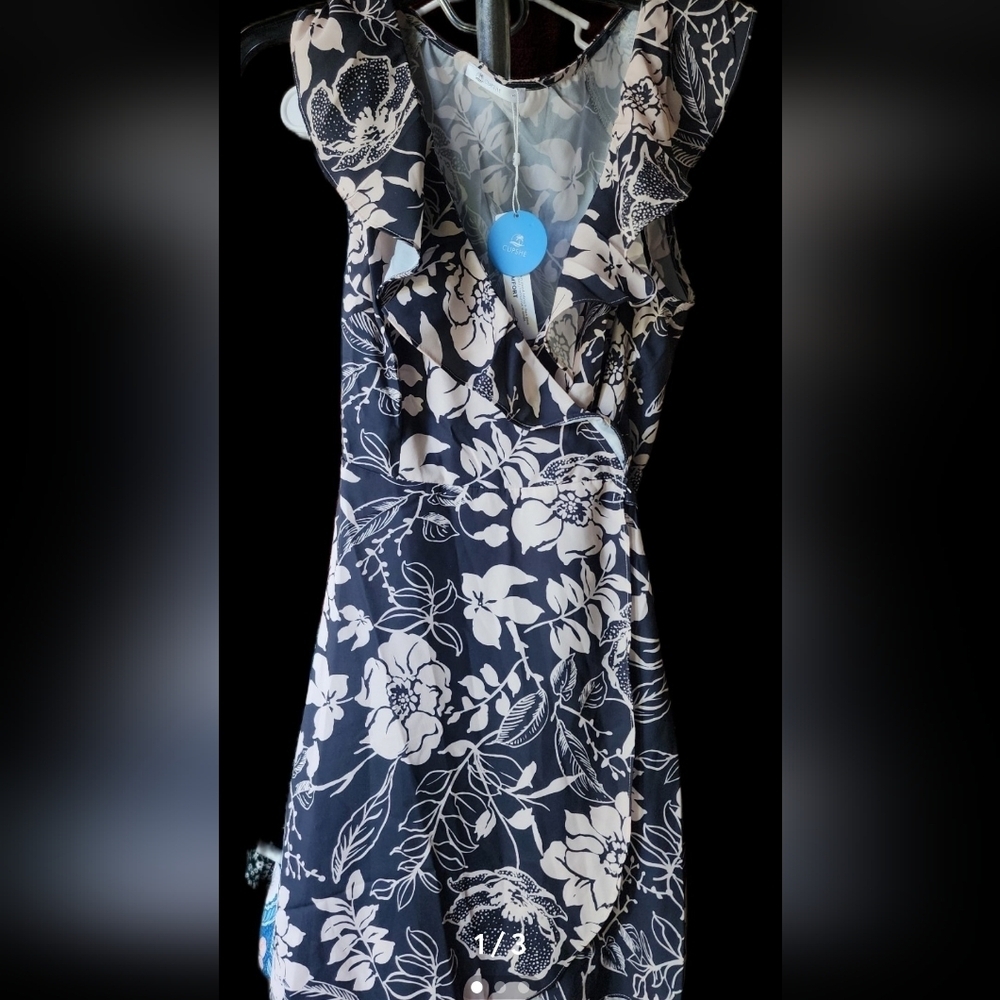 Cupshe Navy and White Floral Wrap Dress